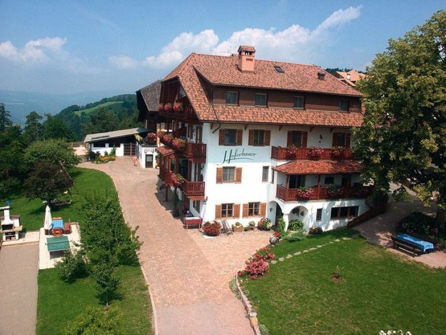 The Ramoser Family’s ‘Hoferbauer’ Hotel in Ritten